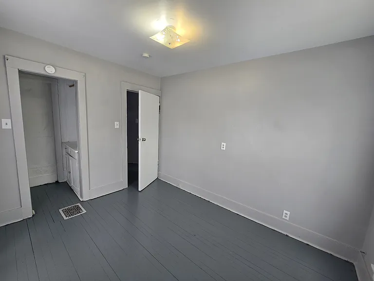 216 Courtland St #1 — Photo 28