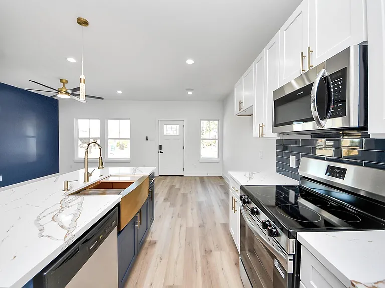 4606 Mallow St #B — Photo 8