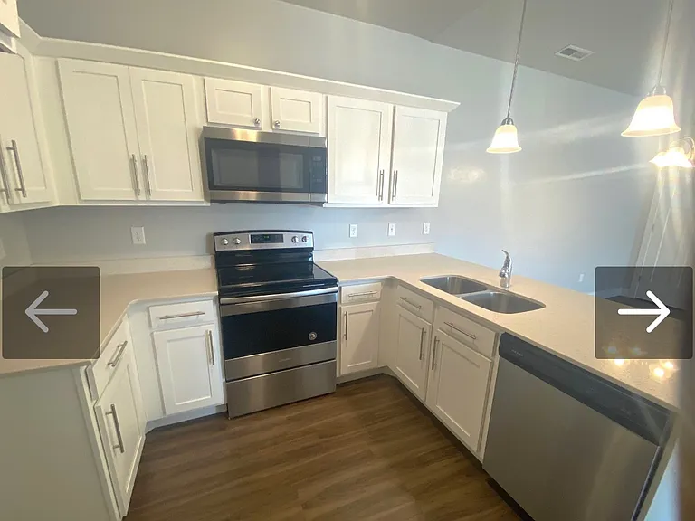1806 W Newcastle Ln #B304 — Photo 2