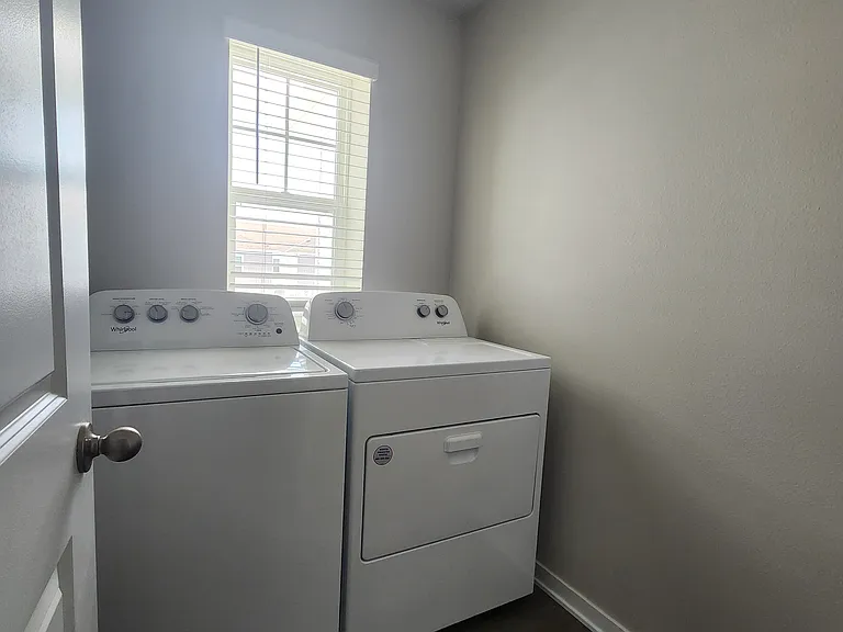 20511 Margo St — Photo 28