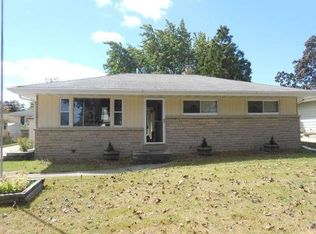 8771 W Acacia St, Milwaukee, WI 53224