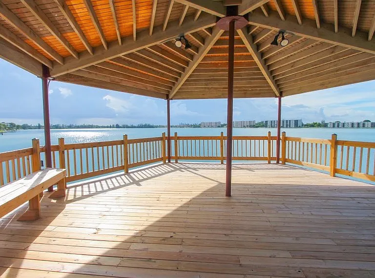 109 Lake Emerald Dr #108 — Photo 35