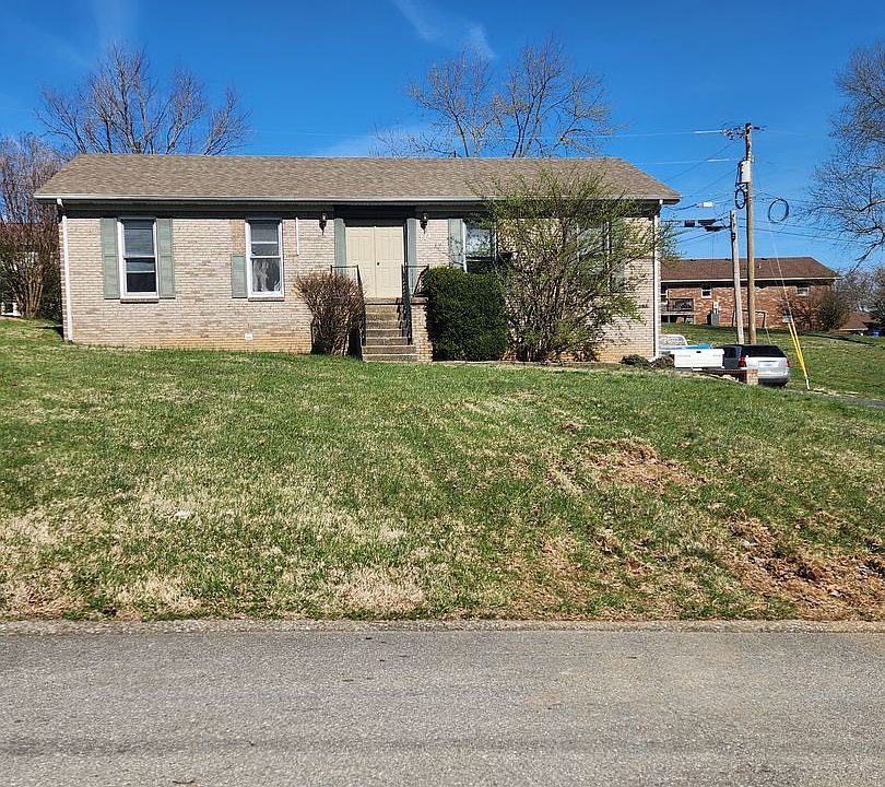 1st image of 111 Robin Dr
