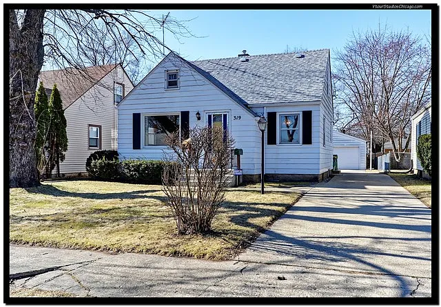 319 S May St photo 1