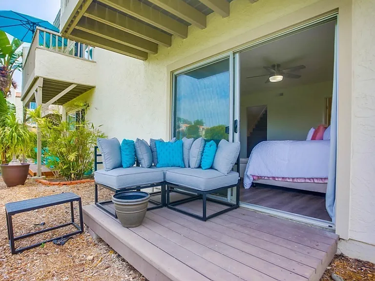 901 Caminito Estrada #C — Photo 24