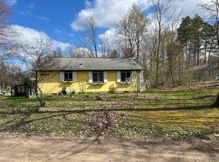 16368 Main Island Dr, Barryton, MI 49305