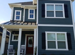 7550 Fairway Villa Cir, Denver, NC 28037