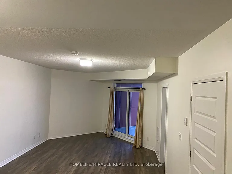 2 Adam Sellers St #501 — Photo 2