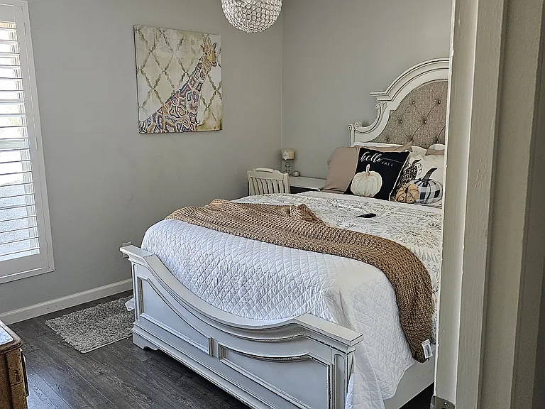 1637 W Beaubien Dr — Photo 4