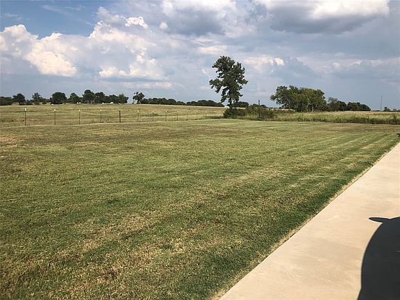 2nd image of 998 County Road 610