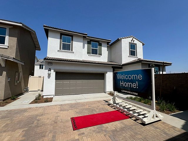 1st image of 2586 E Brockram Dr