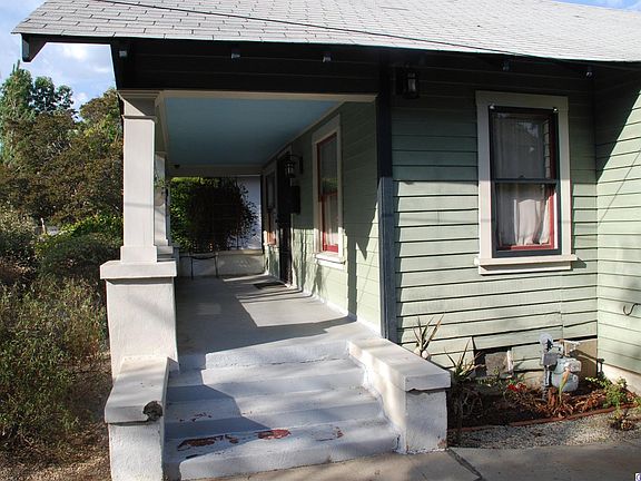 3rd image of 720 N Wilson Ave