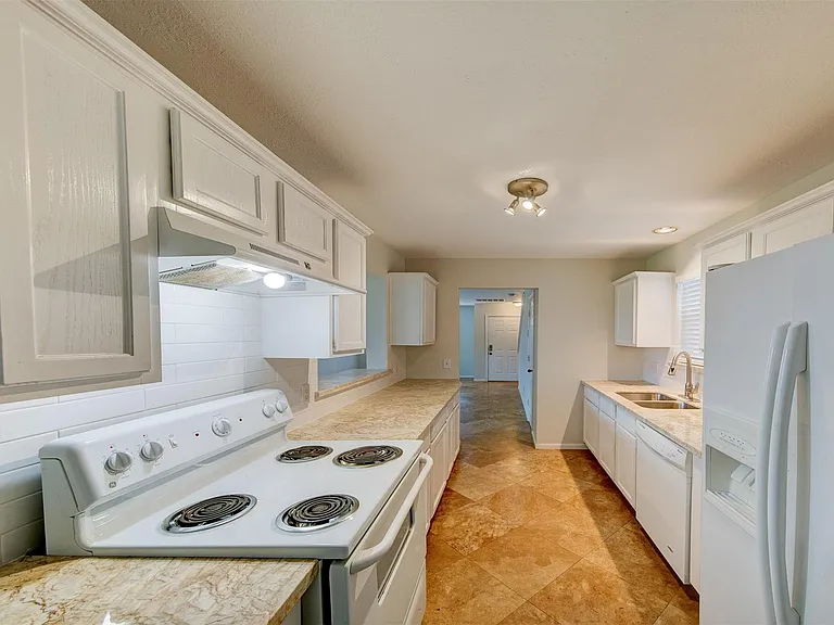 1118 Wilson St — Photo 11