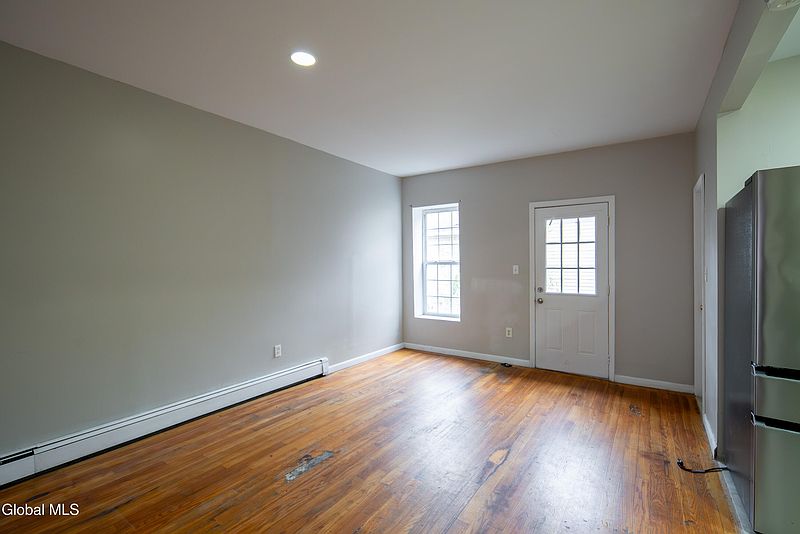 4th image of 67 Ingalls Avenue