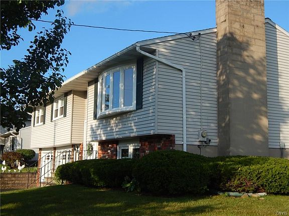 2nd image of 7393 Liffey Ln