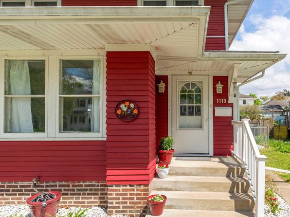 1110 Foster St, South Bend, IN 46617