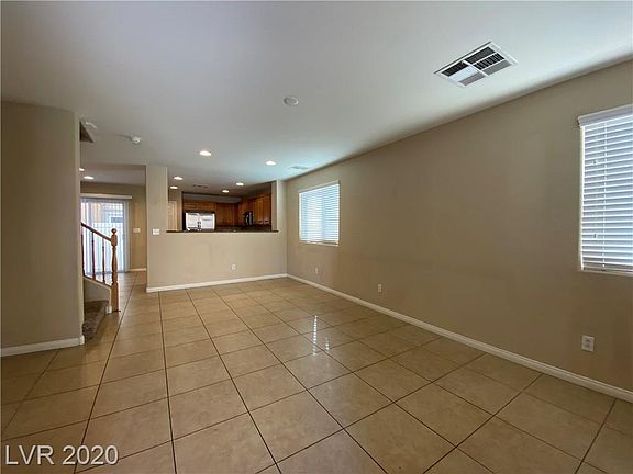 2nd image of 5999 Devers Ct