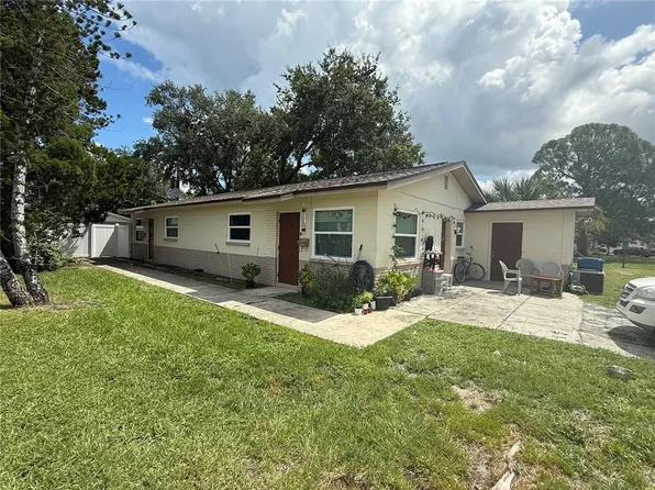 521 88th Ave N, Saint Petersburg, FL 33702