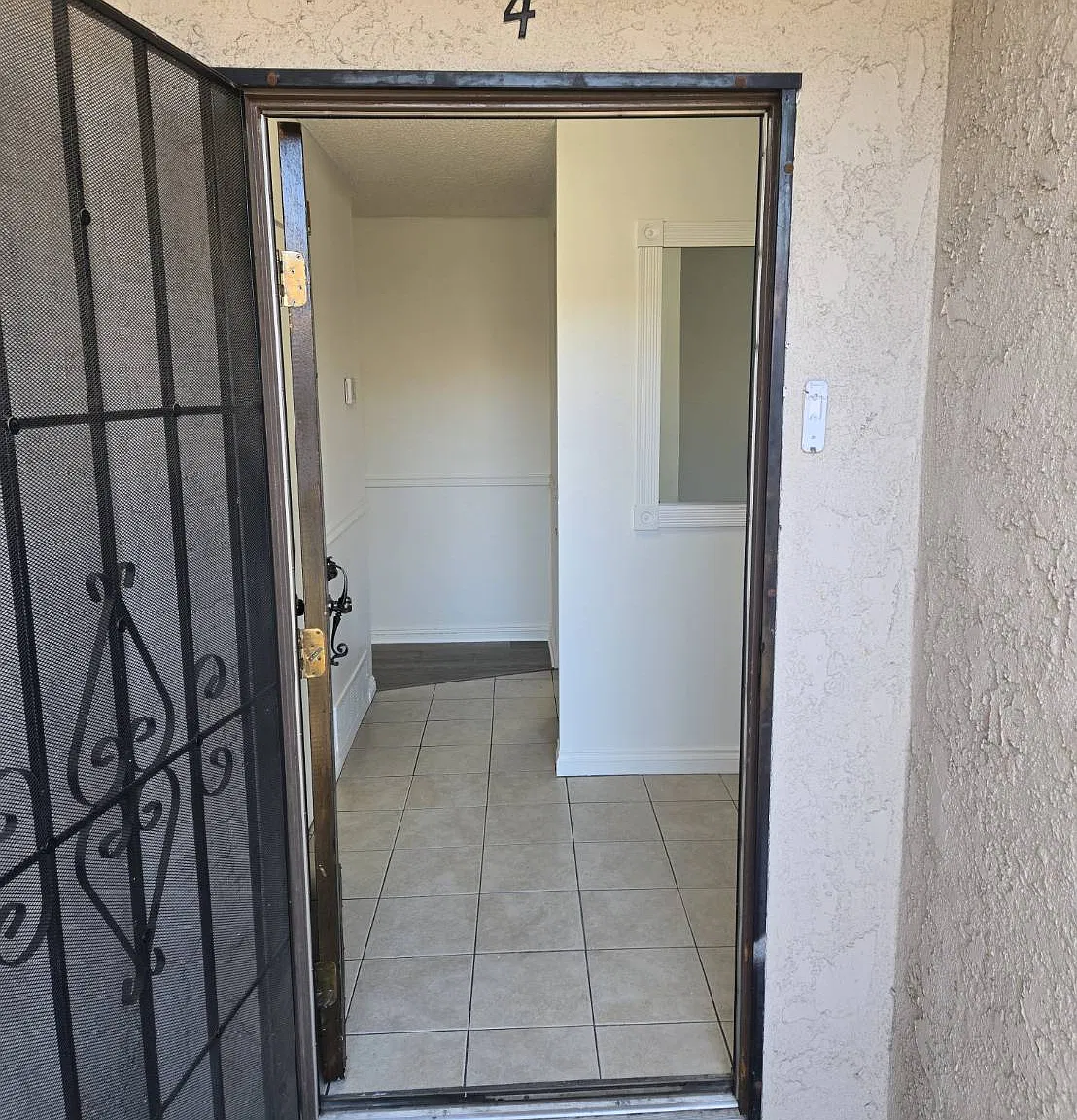 2 bed, 1023 sqft, $1,850 — Photo 2