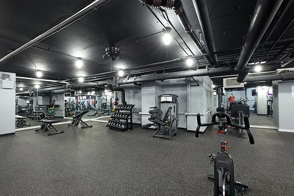 Rented by PWV Acquisitions | media 6