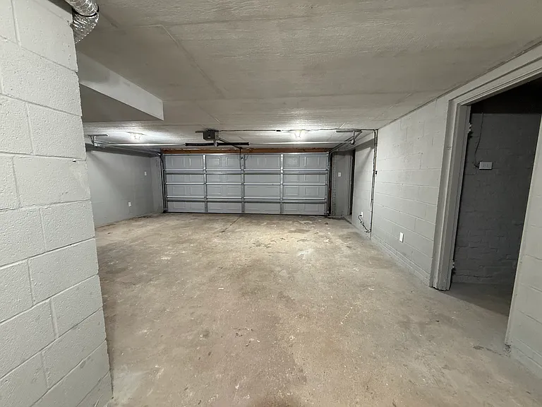 12391 Pioneer Dr — Photo 10