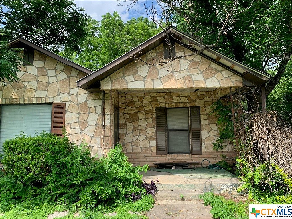 523 Uhland Rd, San Marcos, TX 78666 Zillow