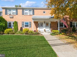 17 Sunnybrook Rd, Stratford, NJ 08084