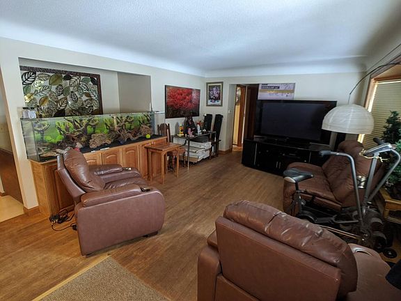 4th image of 1317 Orchard Dr