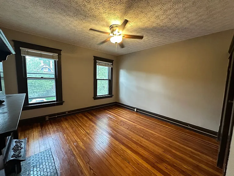1236 Neil Ave — Photo 14