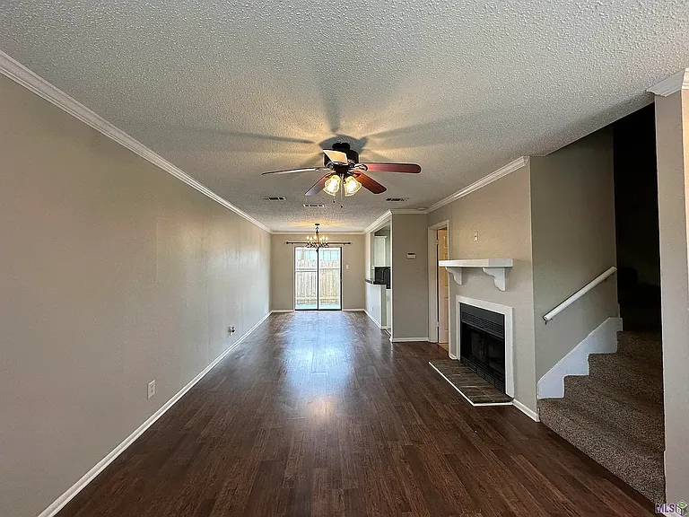 2245 King Arthur Blvd #24 — Photo 4