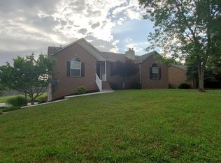 306 Woodsboro Ln, Maryville, TN 37804