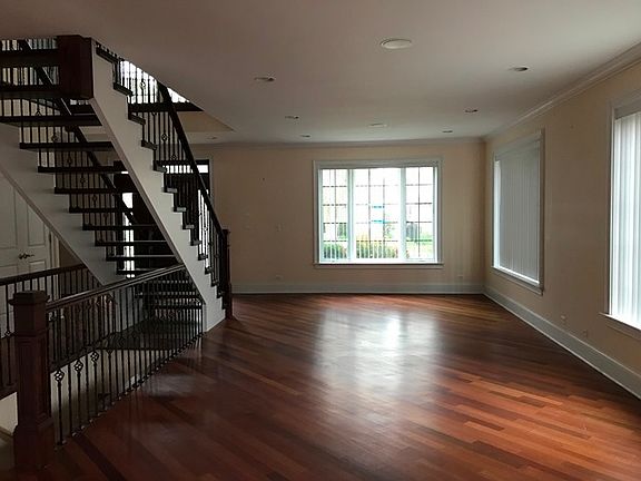 5th image of 6306 N Karlov Ave