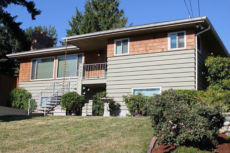 First time on the market! Spectacular Mid-century home with all the bells and whistles of new construction!