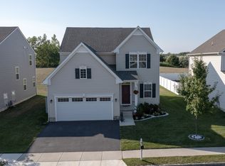 35 Trafalgar Ct, Sparta, NJ 07871