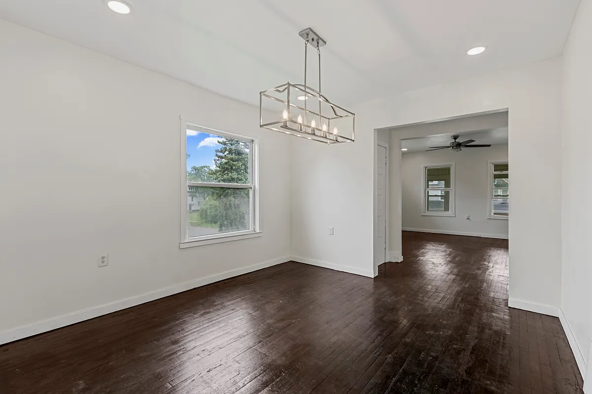 Building Photo - 3008 Lothrop St