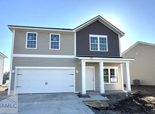 209 Juniper Dr, Hinesville, GA 31313