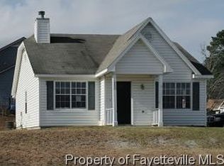 2200 Spindletree Dr, Fayetteville, NC 28304