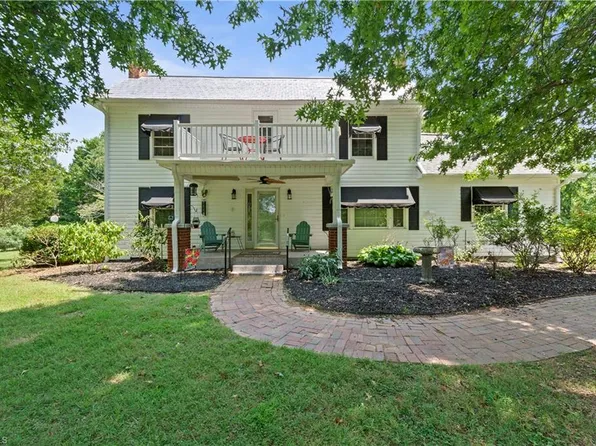 1450 Jessup Rd, Westfield, NC 27053