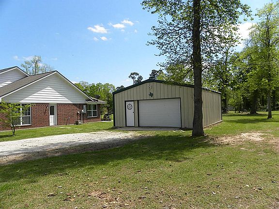 24 x 30 metal building/garage