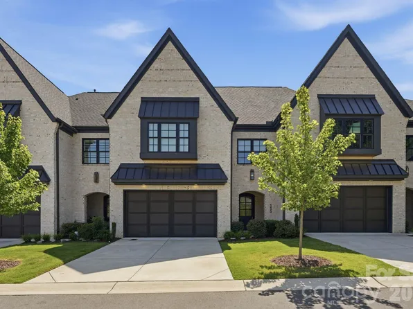 115 Thorncote Pl, Charlotte, NC 28226