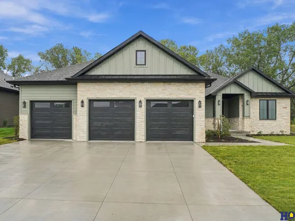 9210 Triana Ln, Lincoln, NE 68520