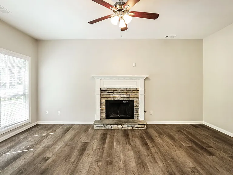10038 Harmon Springs Dr — Photo 6