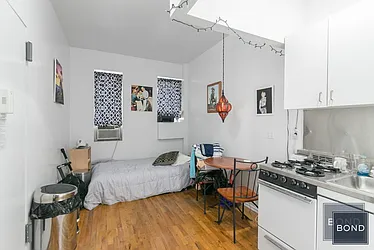 Rented by Bond New York