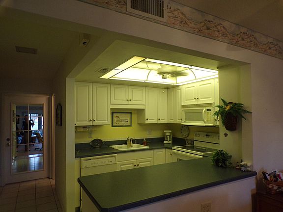 3rd image of 38 Ocean Palm Villa N