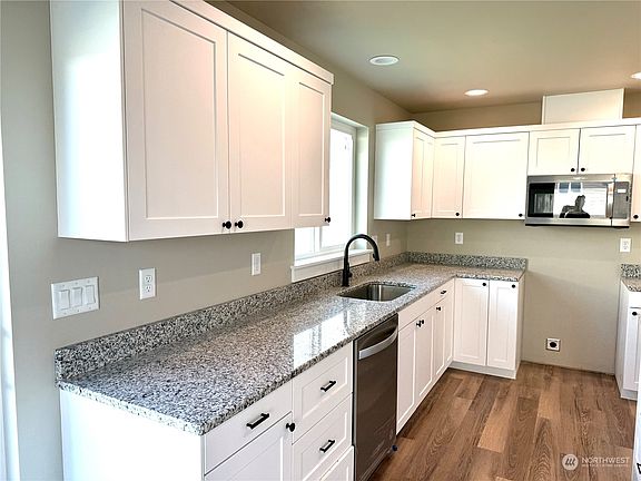 3rd image of 531 S Joseph Avenue
