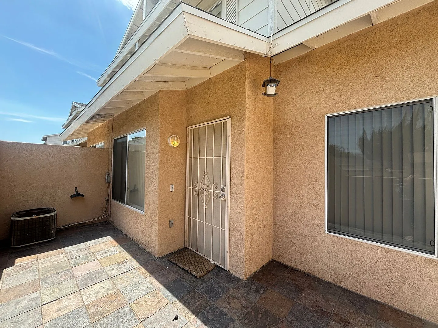 West Palmdale Townhouse — Photo 3