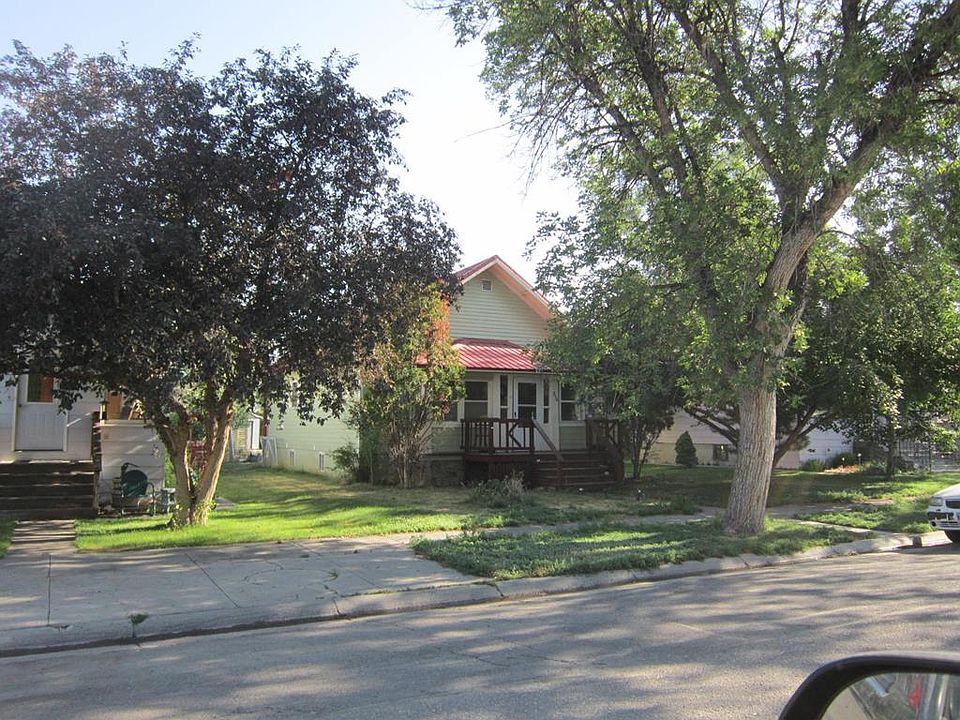 1st image of 316 3rd Ave N