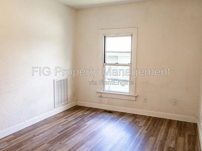 1013 Glider Ave — Photo 5