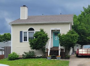 392 Chase Pl, Lexington, KY 40503