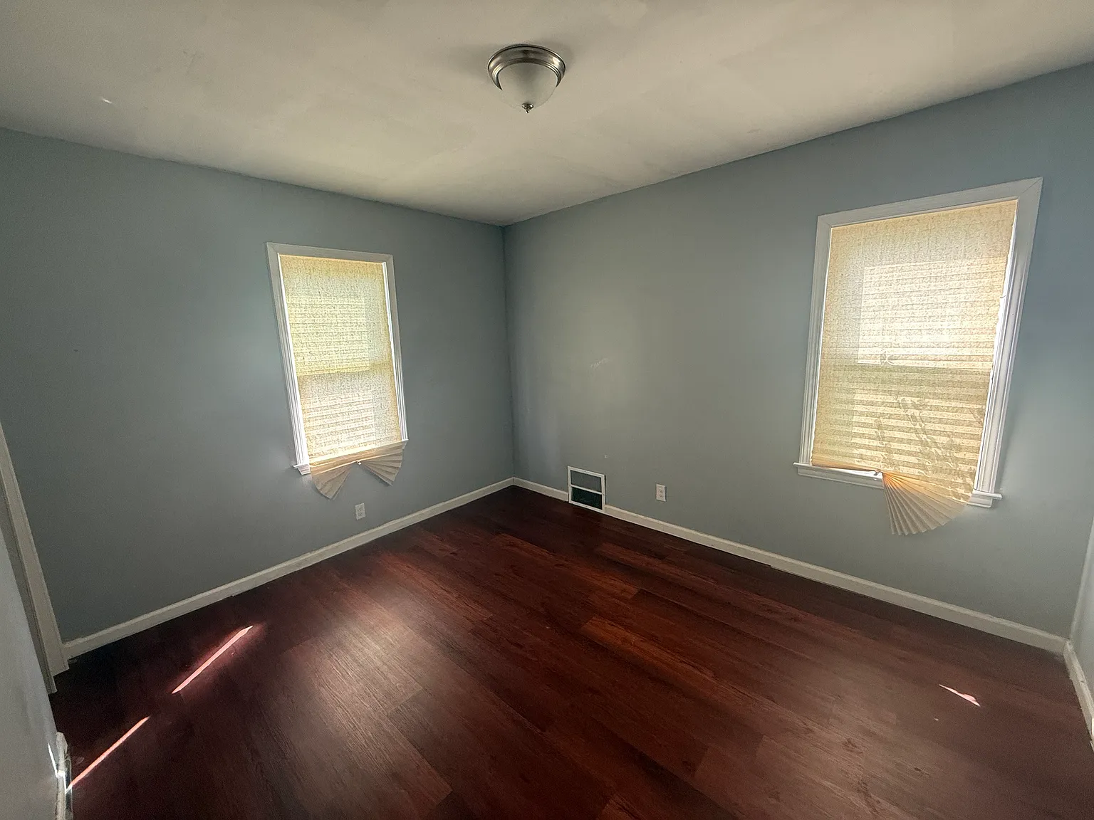 Very cute westside bungalow. — Photo 4